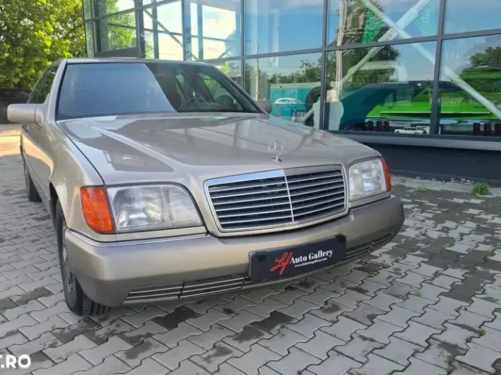 Mercedes-Benz S W140