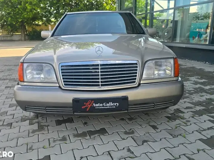 Mercedes-Benz S W140