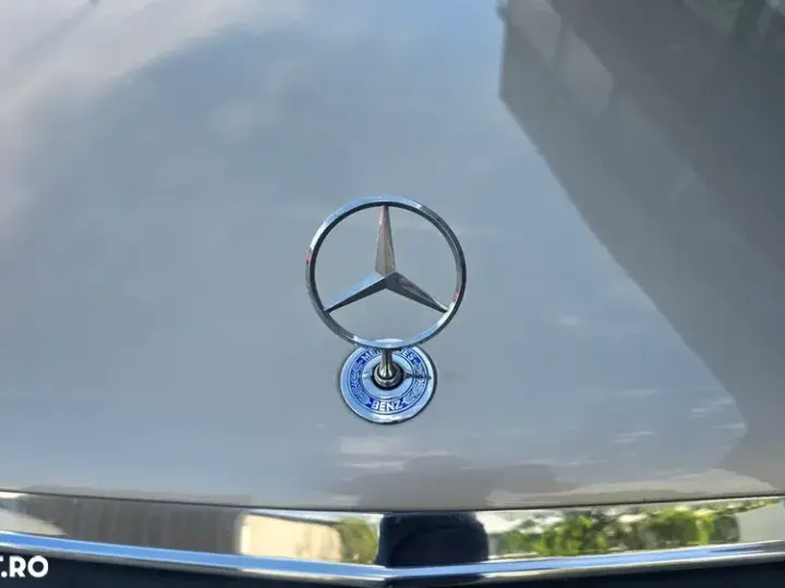 Mercedes-Benz S W140