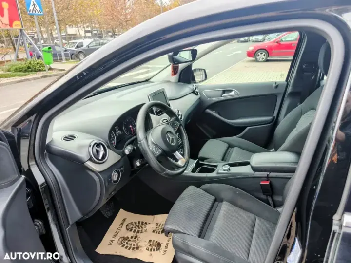 Mercedes-Benz B 180 W246 d 7G-DCT