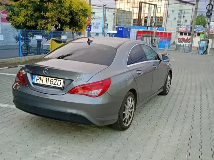 Mercedes-Benz CLA 180 C117