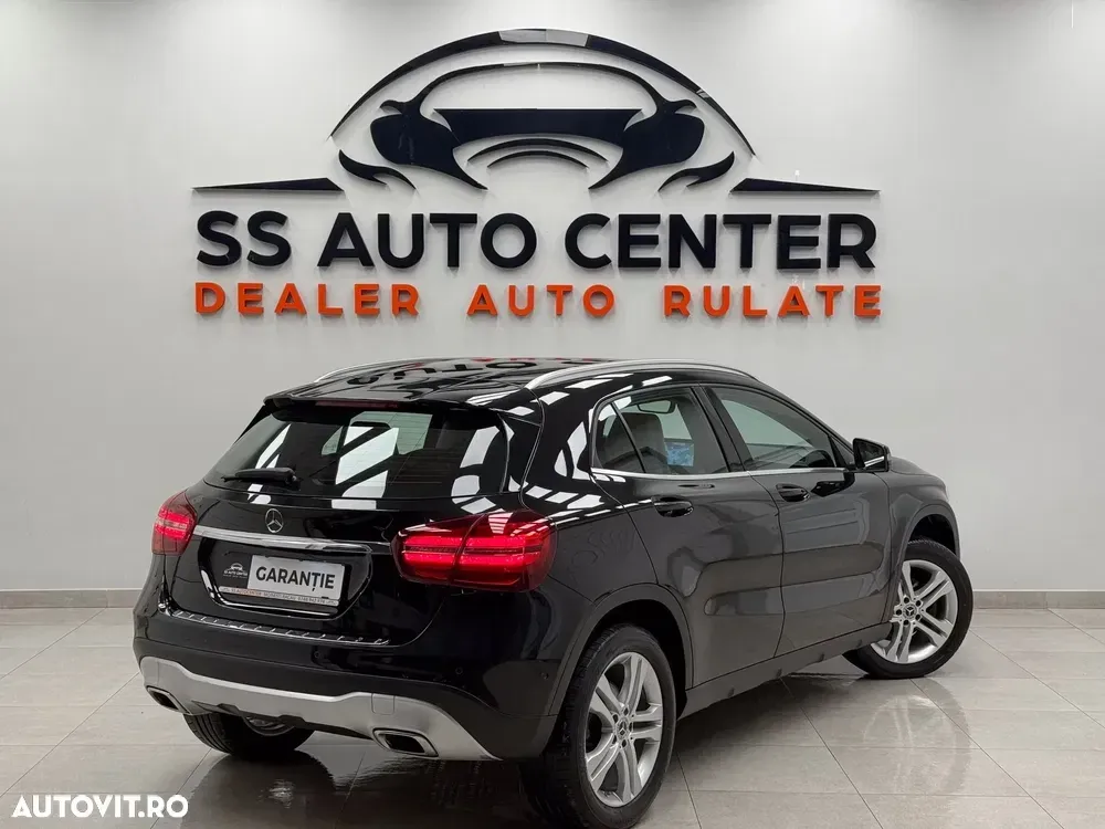 Mercedes-Benz GLA X156 180 7G-DCT UrbanStyle Edition — imagine 3