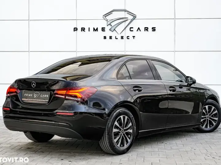 Mercedes-Benz A 180 Sedan 7G-DCT Style