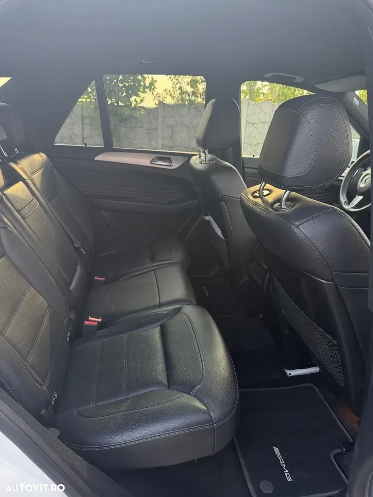 Mercedes-Benz GLE 350 d 4MATIC — imagine 4