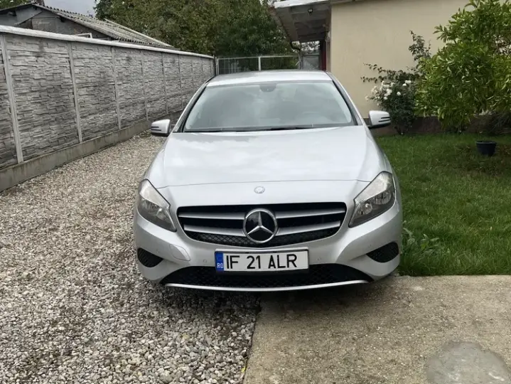 Mercedes-Benz A 180