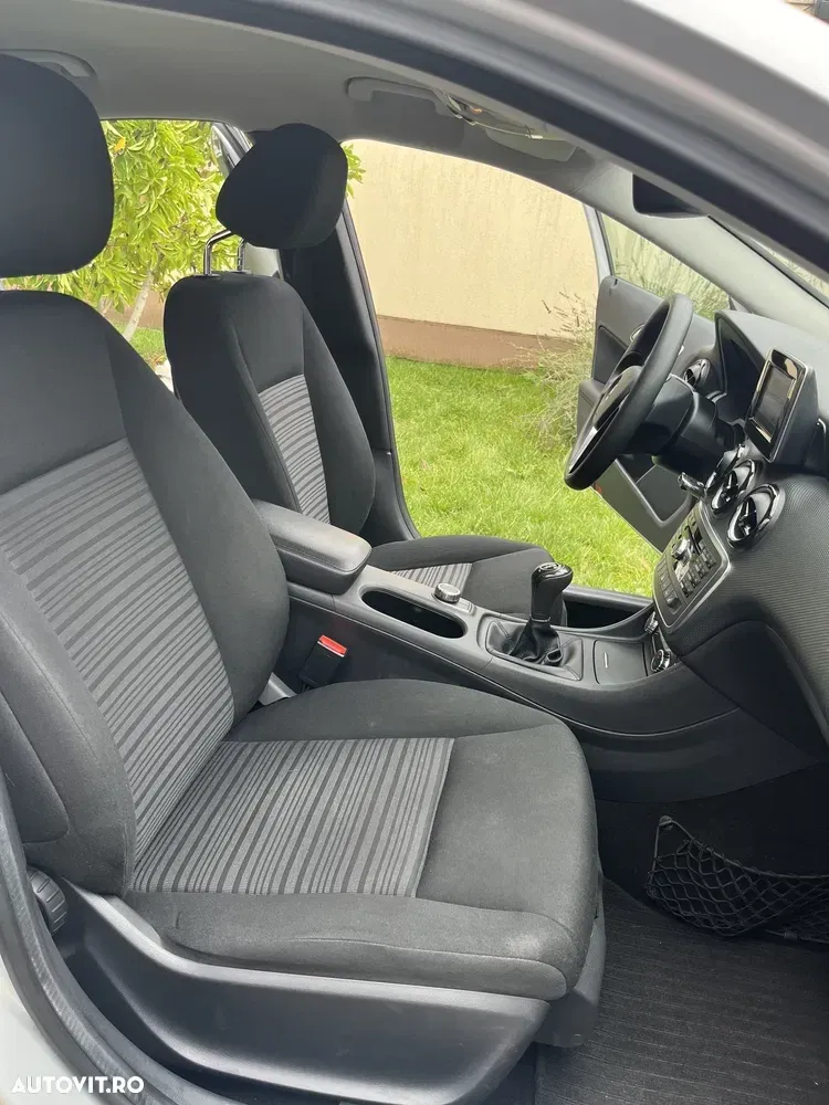 Mercedes-Benz A 180 — imagine 4