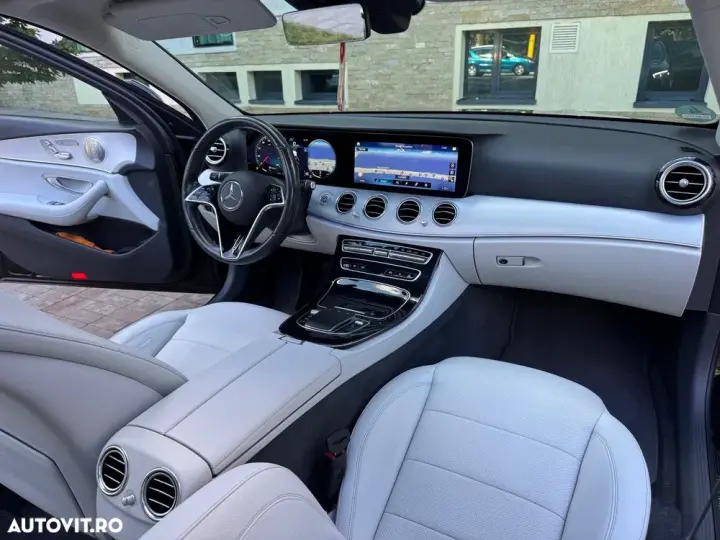 Mercedes-Benz E W213 220 d 4Matic 9G-TRONIC AMG Line