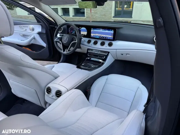 Mercedes-Benz E W213 220 d 4Matic 9G-TRONIC AMG Line