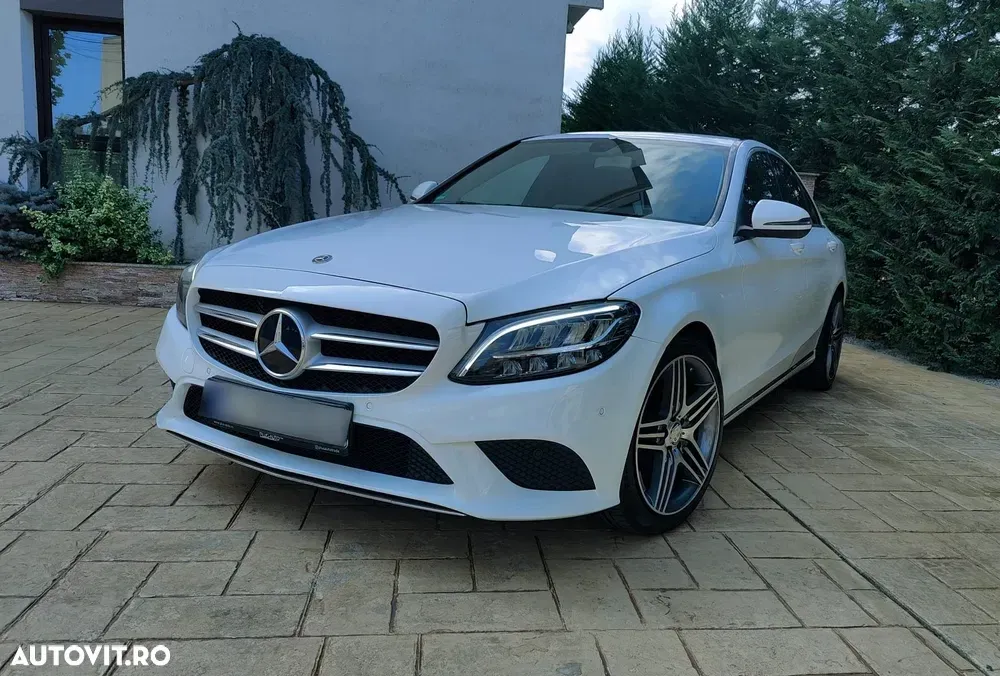 Mercedes-Benz C W205 180 9G-TRONIC AMG Line — imagine 3