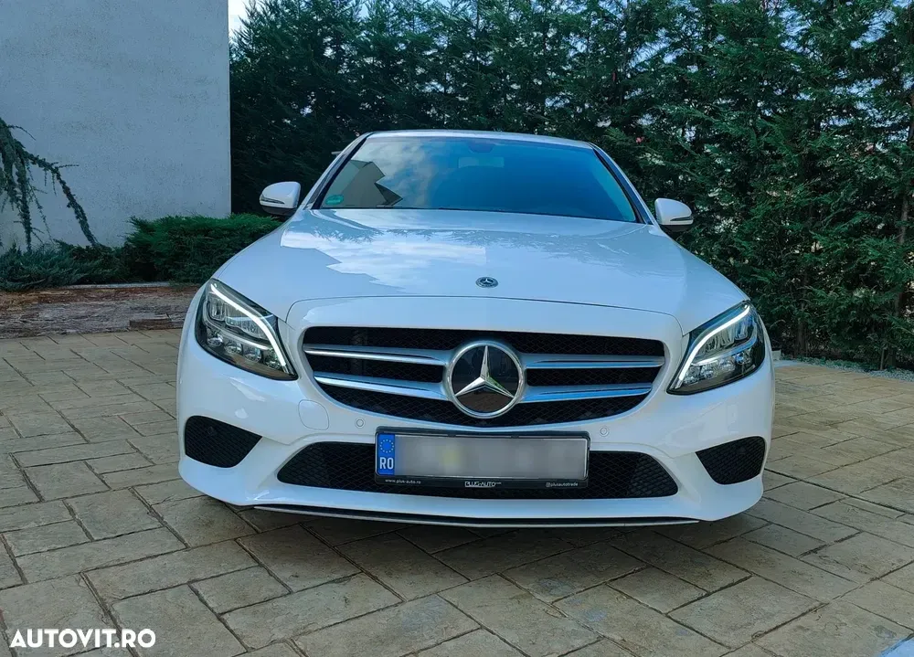 Mercedes-Benz C W205 180 9G-TRONIC AMG Line — imagine 2