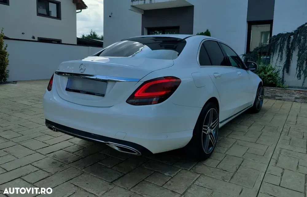 Mercedes-Benz C W205 180 9G-TRONIC AMG Line — imagine 4