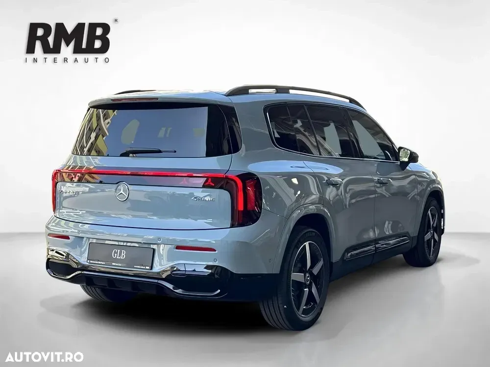 Mercedes-Benz GLB 220 4MATIC — imagine 5
