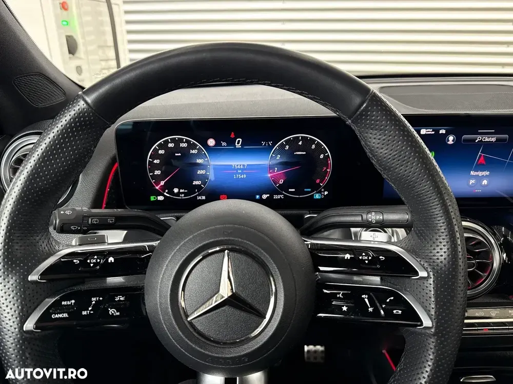 Mercedes-Benz GLB 220 4MATIC MHEV Aut. — imagine 3