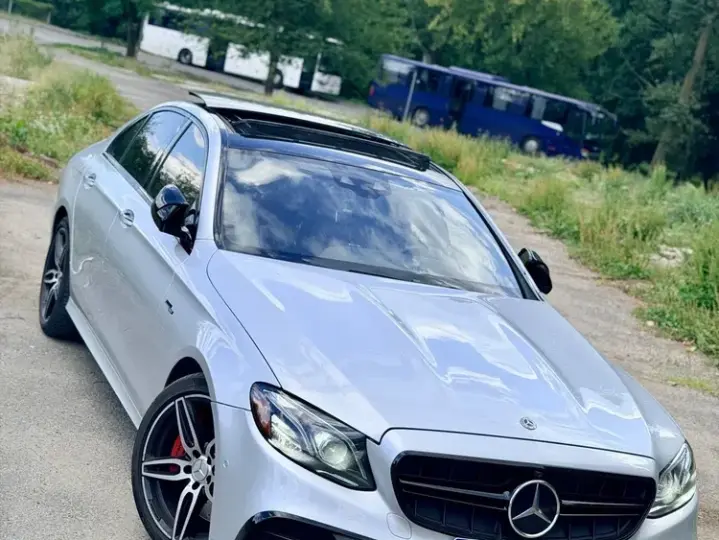 Mercedes-Benz E 53 AMG