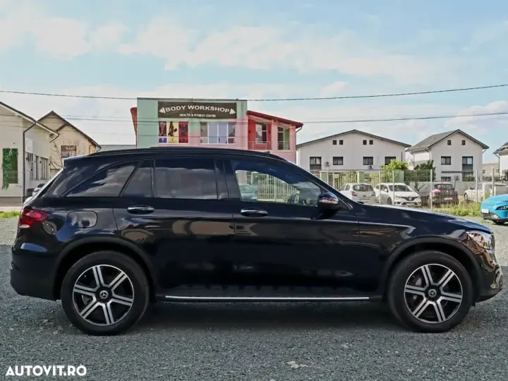 Mercedes-Benz GLC 300 e 4MATIC