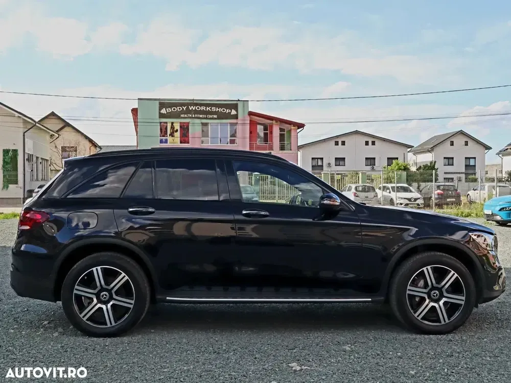 Mercedes-Benz GLC 300 e 4MATIC — imagine 3