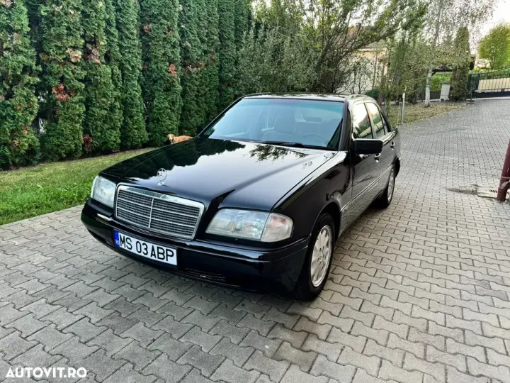 Mercedes-Benz C W202