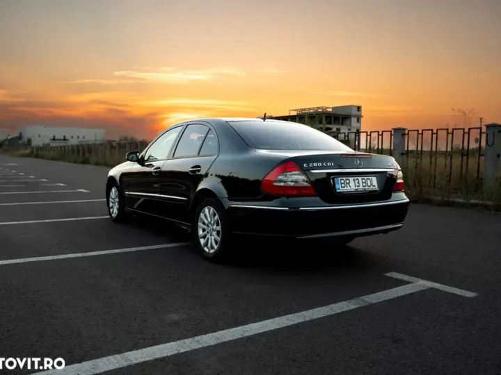 Mercedes-Benz E W211