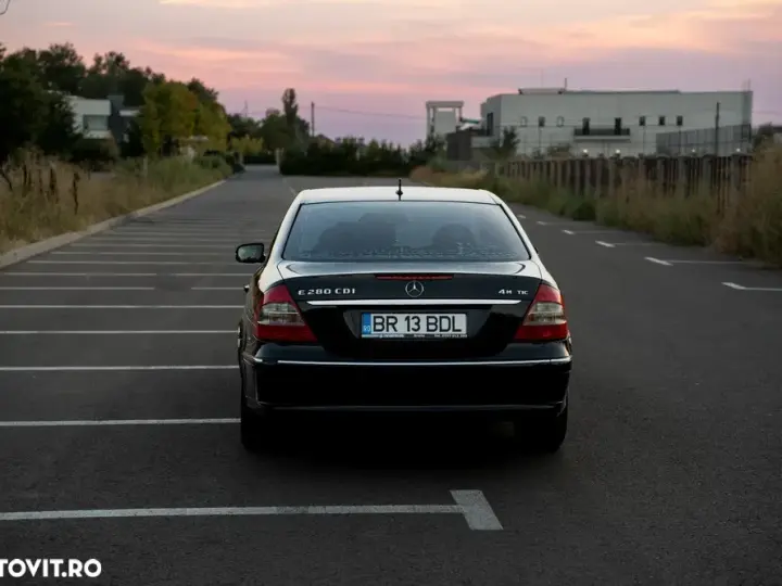 Mercedes-Benz E W211