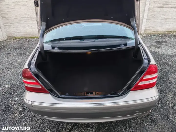 Mercedes-Benz C W203
