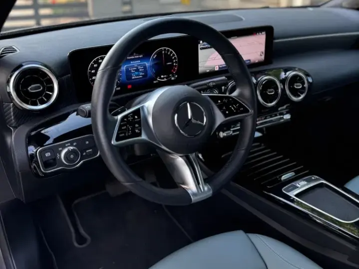 Mercedes-Benz A 250 W177/V177 e 8G-DCT
