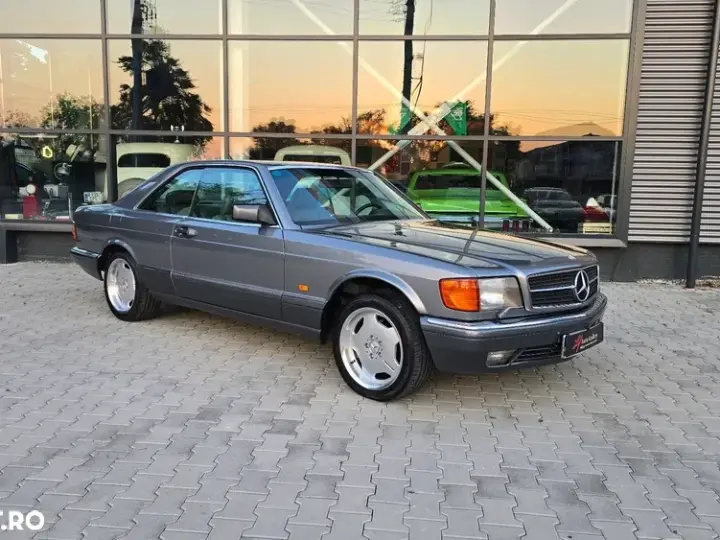 Mercedes-Benz W126 560 SEC