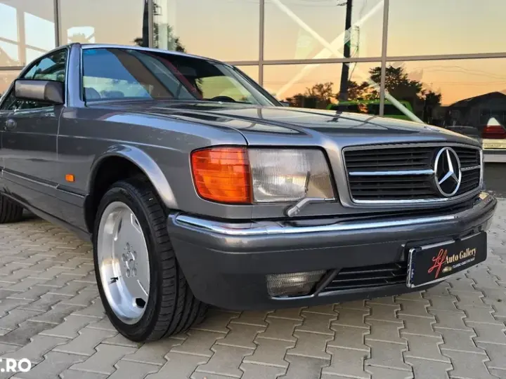 Mercedes-Benz W126 560 SEC