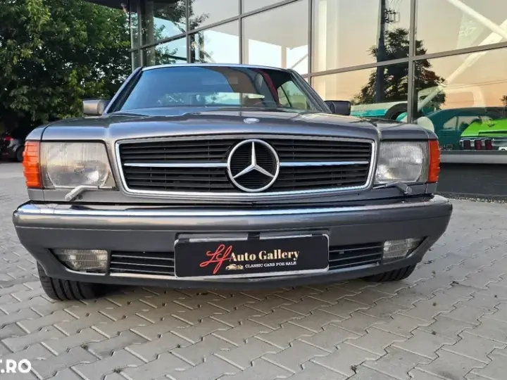 Mercedes-Benz W126 560 SEC