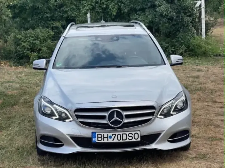 Mercedes-Benz E 220 BlueTEC 9G-TRONIC