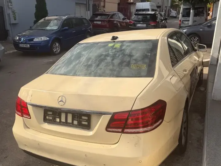 Mercedes-Benz E W212 200 CDI 7G-TRONIC Avantgarde