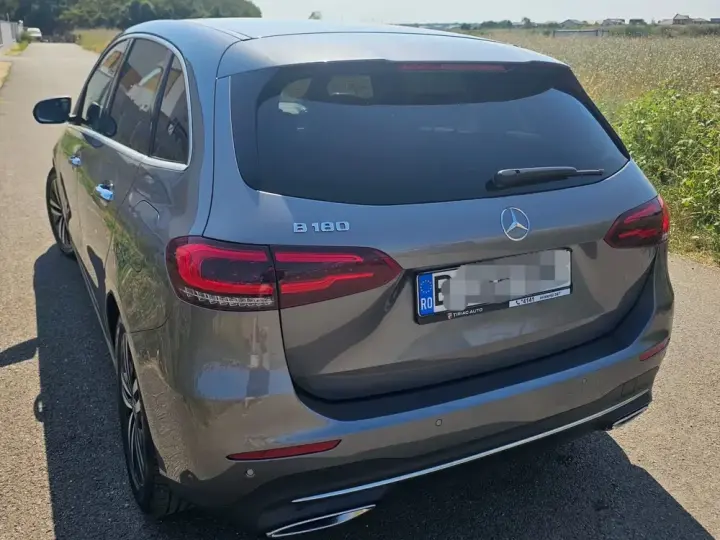 Mercedes-Benz B 180 W247