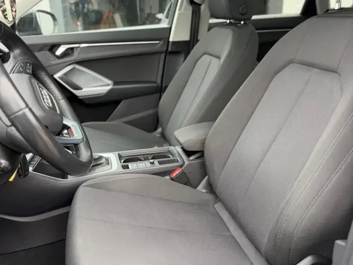 Audi Q3 F3 45 TFSIe S tronic