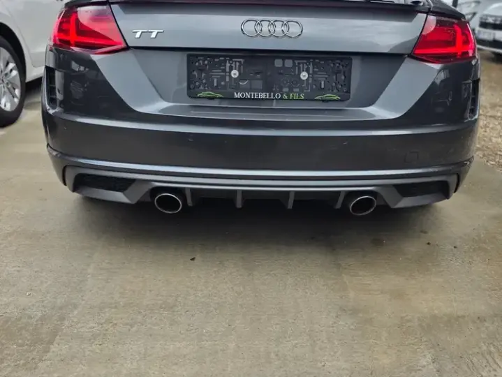 Audi TT 8S 2.0 TFSI S tronic