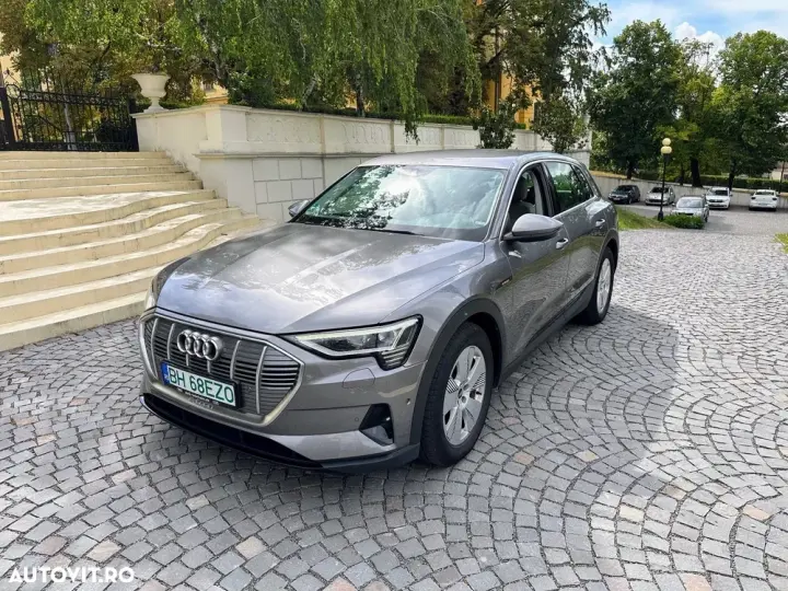 Audi e-tron 50 quattro