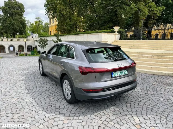 Audi e-tron 50 quattro