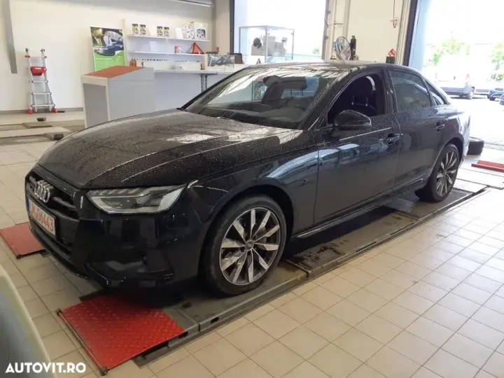 Audi A4 Limuzina 40 TDI quattro S tronic MHEV Advanced