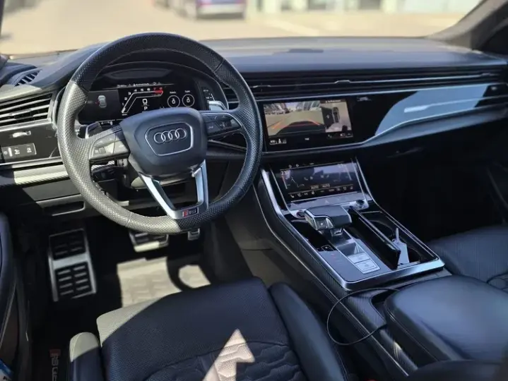 Audi RS Q8 4.0 TFSI quattro MHEV Tiptronic