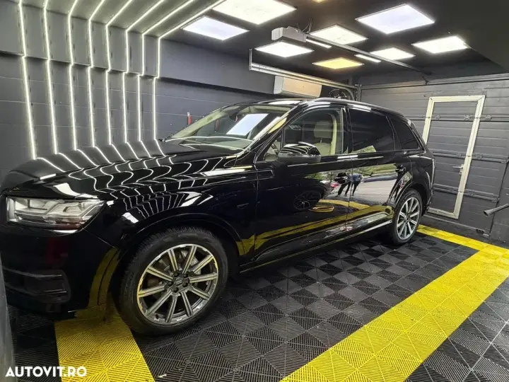 Audi Q7 4M