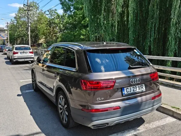 Audi Q7 4M