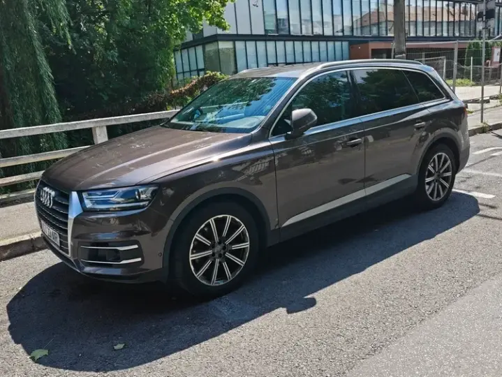 Audi Q7 4M
