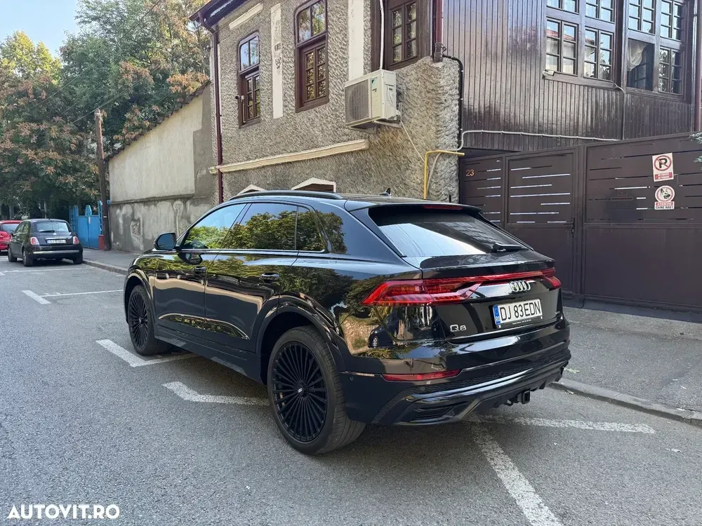 Audi Q8 SUV TFSI quattro 250 kW tiptronic S line business — imagine 3