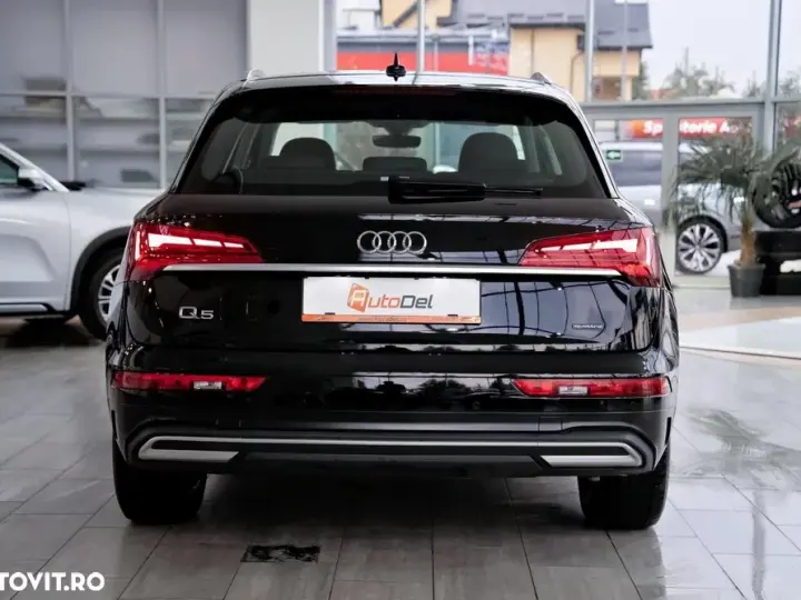 Audi Q5 50 TFSIe quattro S tronic S line business