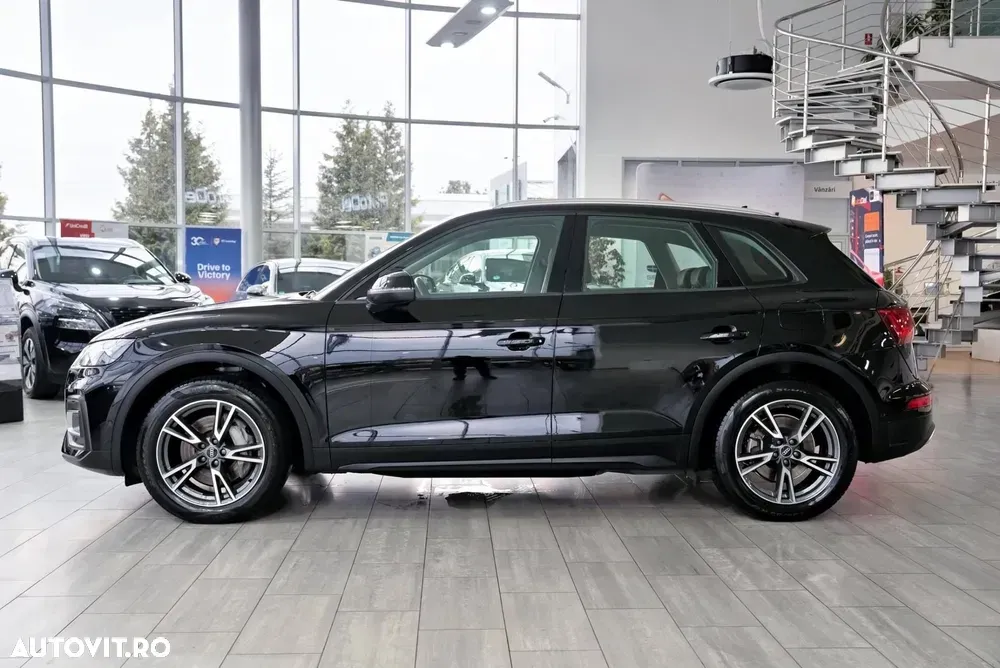 Audi Q5 50 TFSIe quattro S tronic S line business — imagine 5