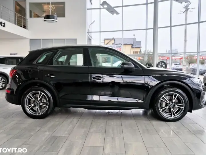 Audi Q5 50 TFSIe quattro S tronic S line business