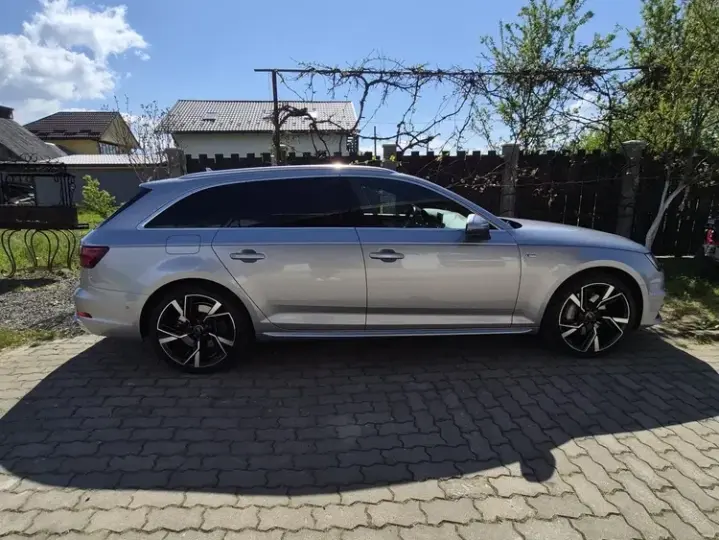 Audi A4 Avant B9 45 TFSI S tronic