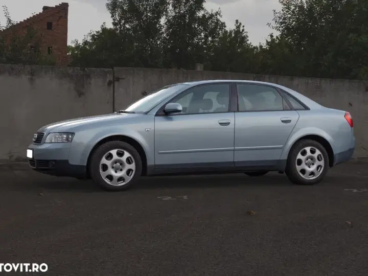 Audi A4 Limuzina