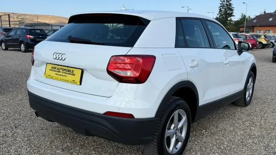 Audi Q2 1.0 TFSI ultra S tronic design — imagine 5