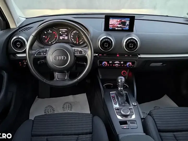 Audi A3 Sportback 8V 1.6 TDI DPF S tronic Ambiente