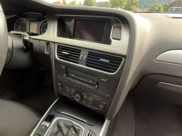 Audi A4 Avant B8 1.8 TFSI S line Sportpaket