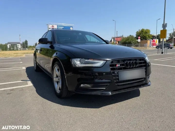 Audi A4 Limuzina B8 3.0 TDI DPF quattro S tronic S line Sportpaket